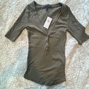 Banana Republic Button-Up Ribbed Shirt